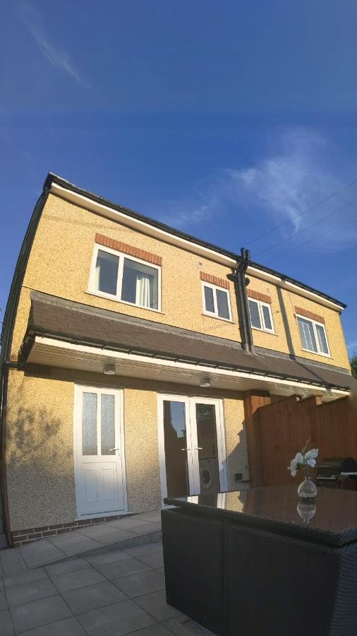 No2 Glan Nodwydd